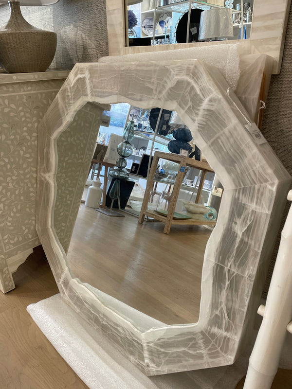 Onyx Mirror