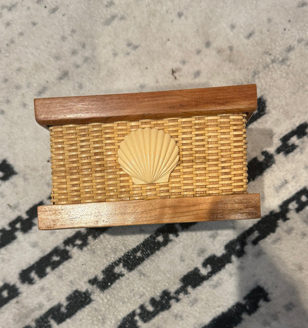 #228 Napkin Holder