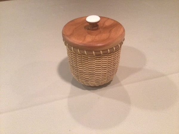 3” pot w/cover