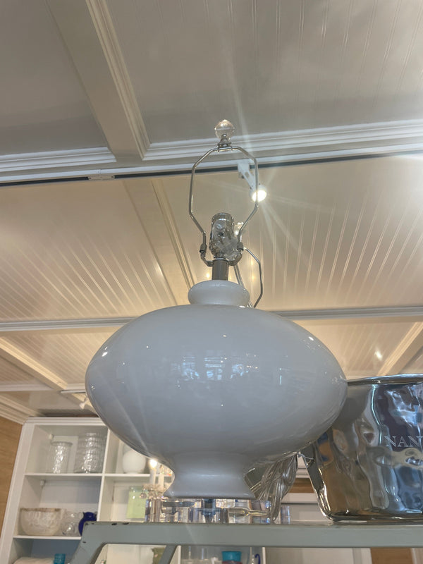 White Chapman Lamp with Acyclic Base