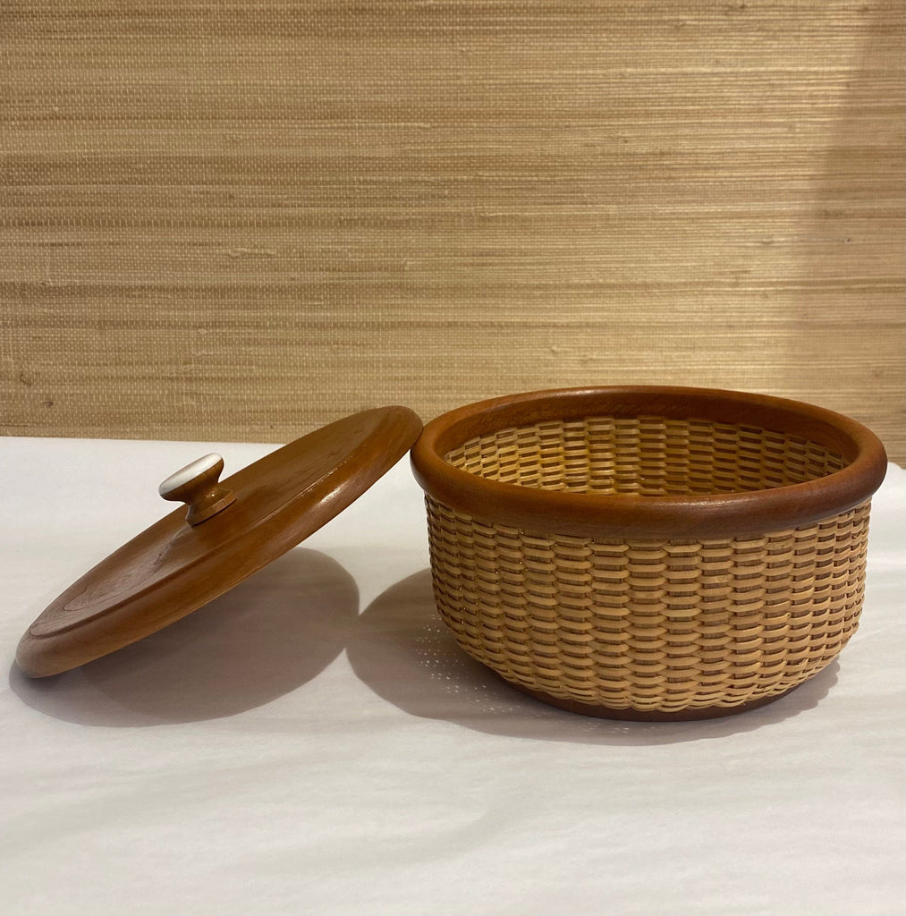 5 ½” basket w/cover (97)